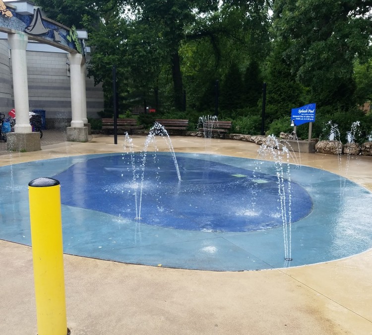 Kids Water Play Area (Brookfield,&nbspIL)